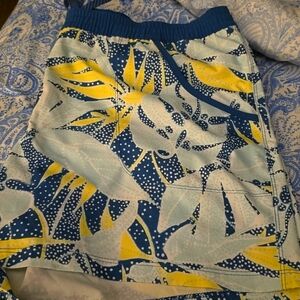 Lot of 4 Womens Columbia Shorts.